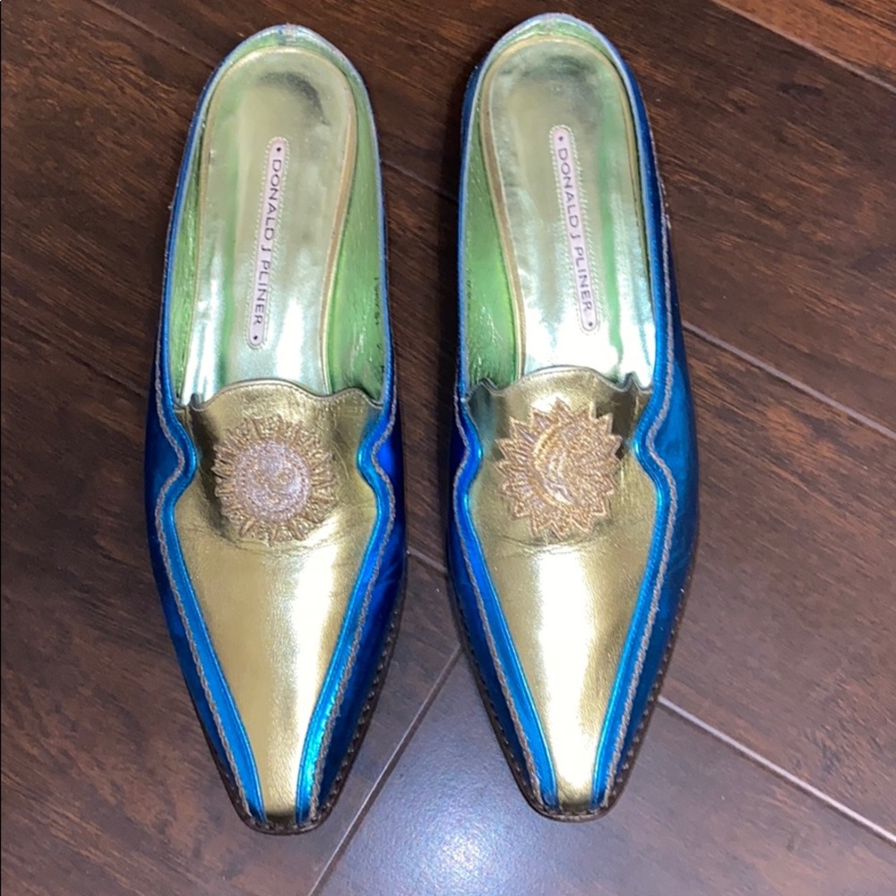 DONALD PLINER MULES